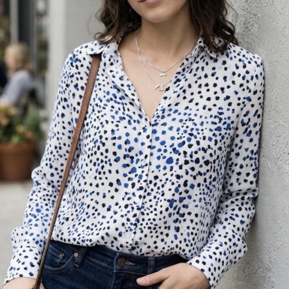 Anthropologie cloth & stone Button Up Boho Top Blue and Black Dots. Medium. Cool - Picture 10 of 10